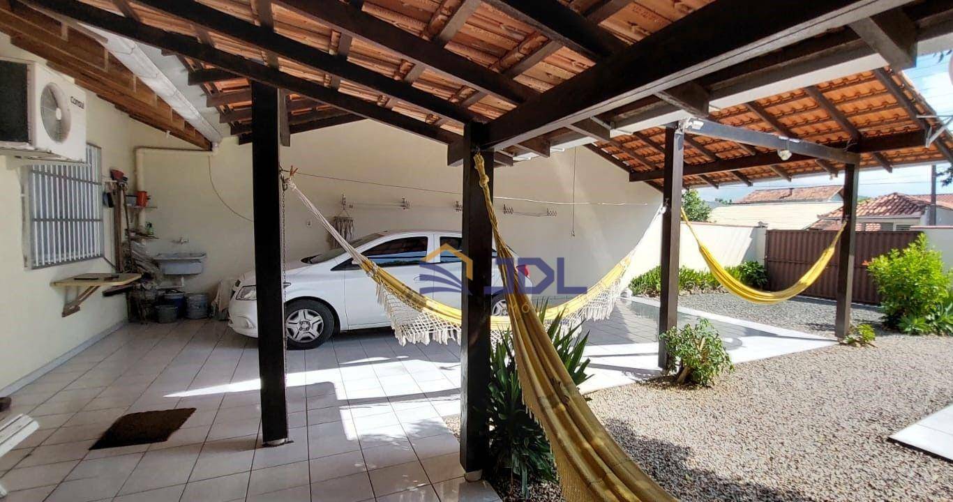 Casa à venda com 2 quartos, 150m² - Foto 5