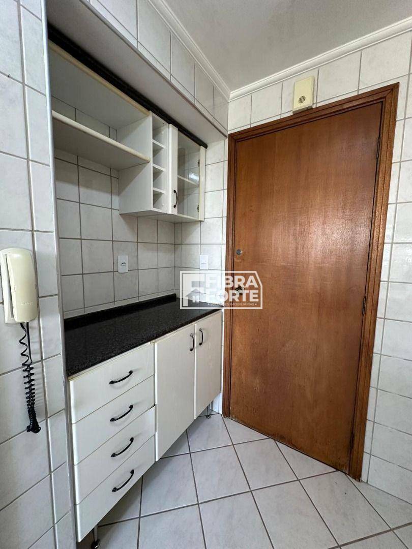 Apartamento à venda com 3 quartos, 70m² - Foto 16