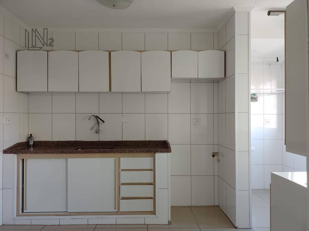 Apartamento à venda com 3 quartos, 80m² - Foto 7