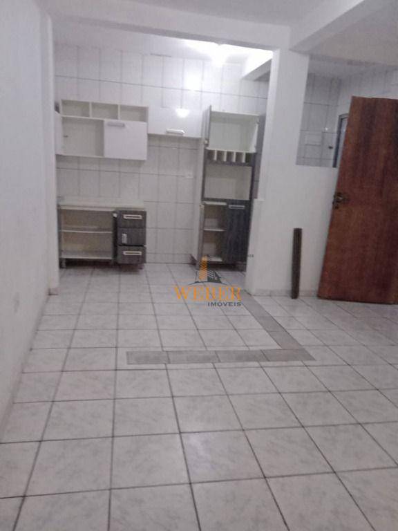 Sobrado à venda com 4 quartos, 200m² - Foto 33