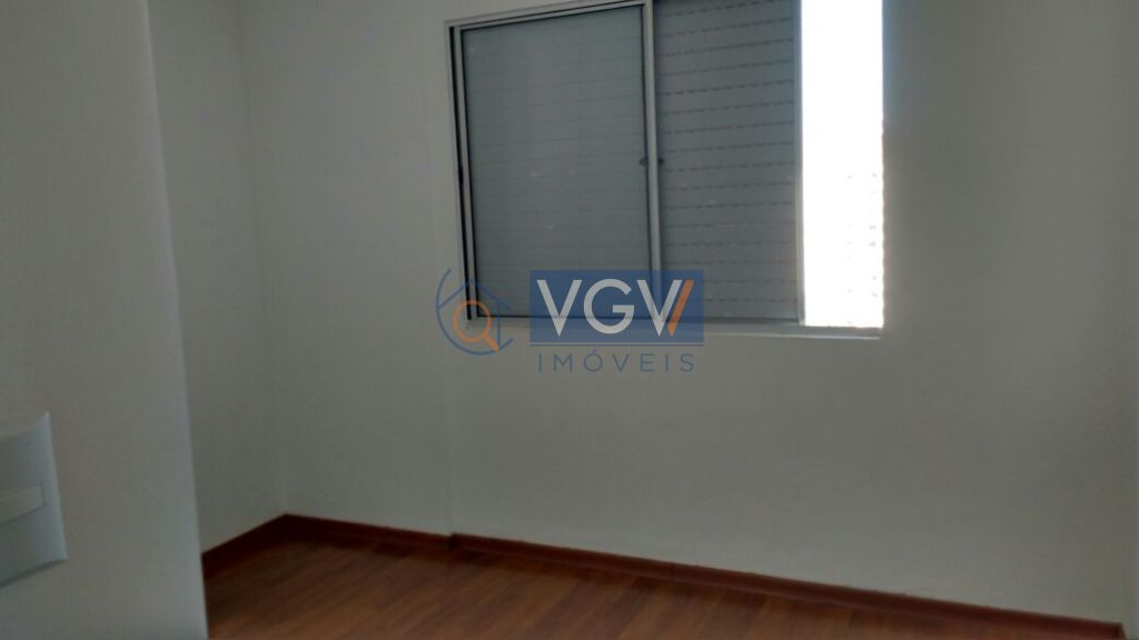 Apartamento para alugar com 2 quartos, 60m² - Foto 12