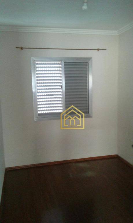 Apartamento à venda com 3 quartos, 73m² - Foto 12