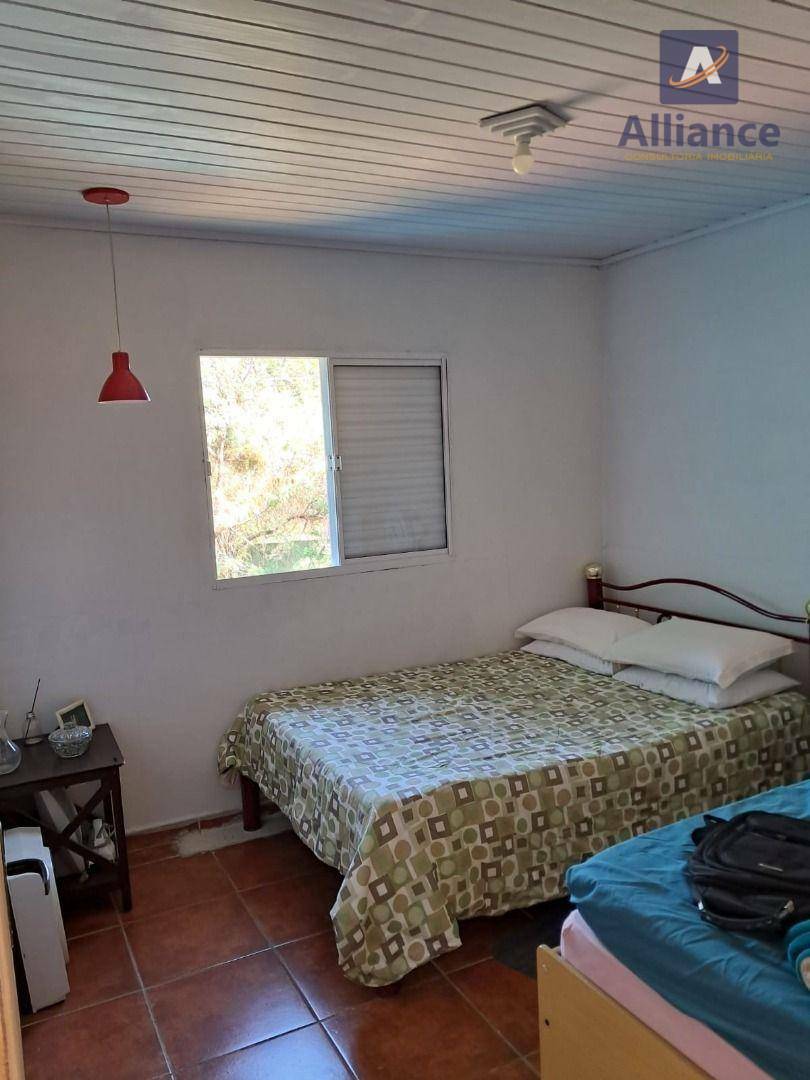 Chácara à venda com 4 quartos, 331m² - Foto 13