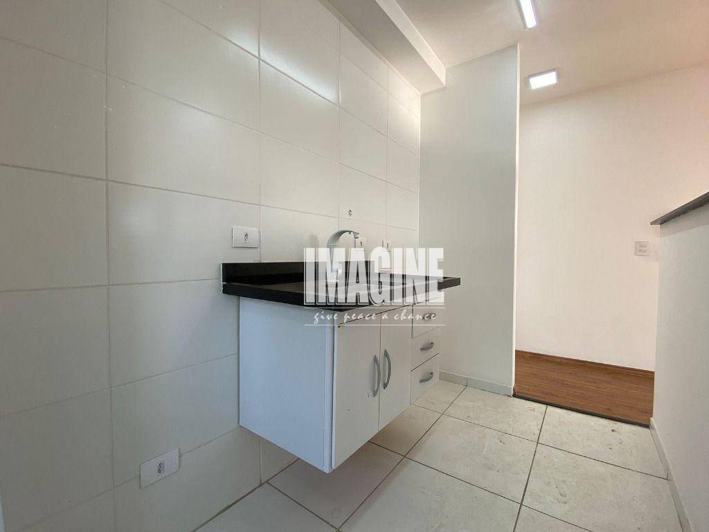 Apartamento à venda com 2 quartos, 45m² - Foto 1