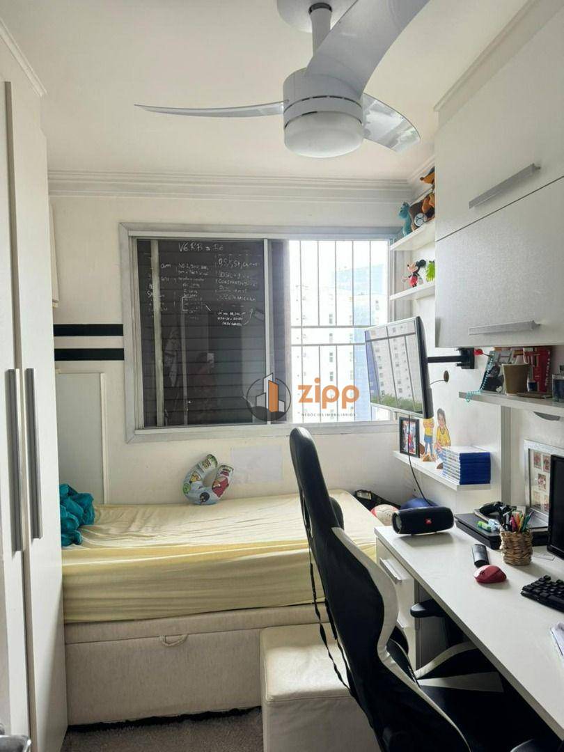 Apartamento à venda com 3 quartos, 83m² - Foto 19