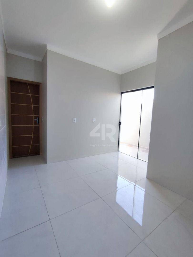 Casa à venda com 2 quartos, 60m² - Foto 5