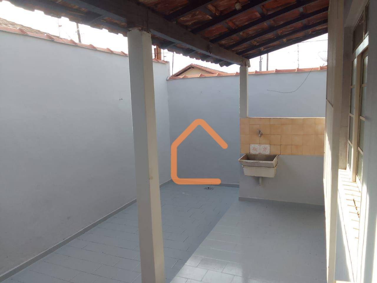 Casa à venda com 3 quartos, 108m² - Foto 16