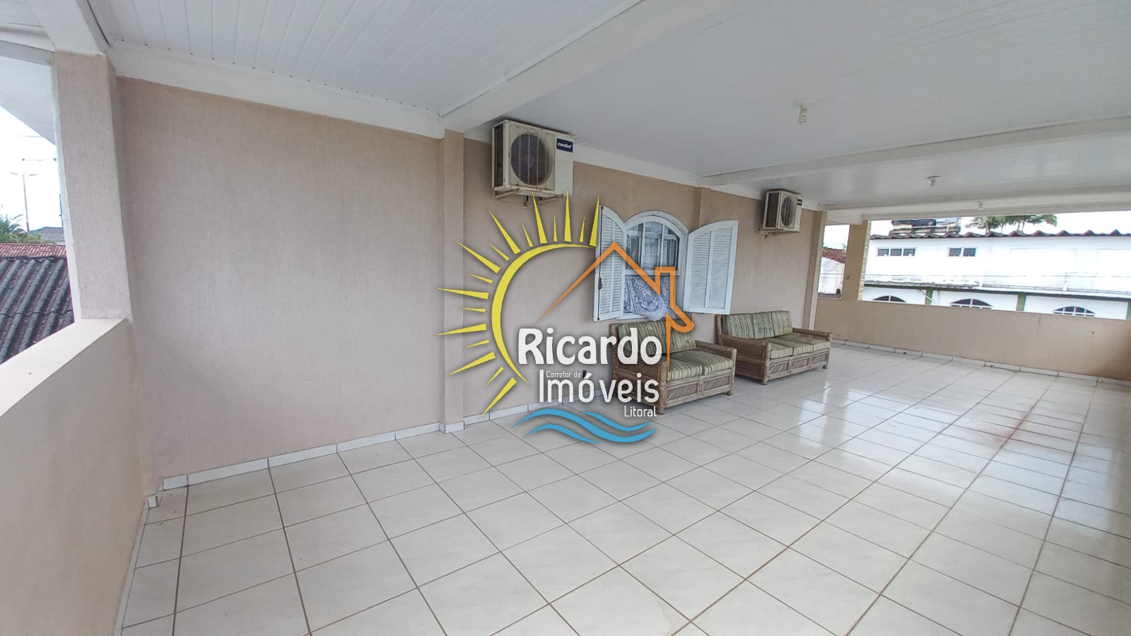 Casa à venda com 6 quartos, 197m² - Foto 35