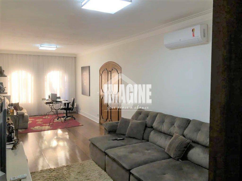 Sobrado à venda com 3 quartos, 340m² - Foto 1