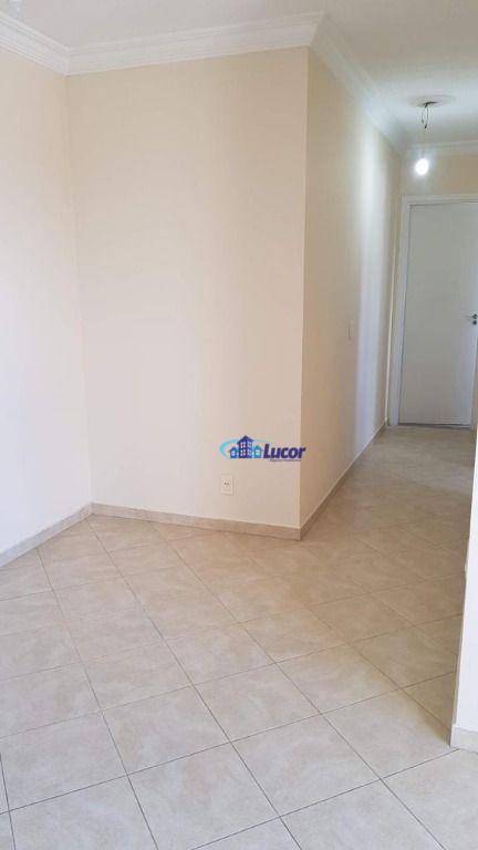 Apartamento para alugar com 2 quartos, 50m² - Foto 11