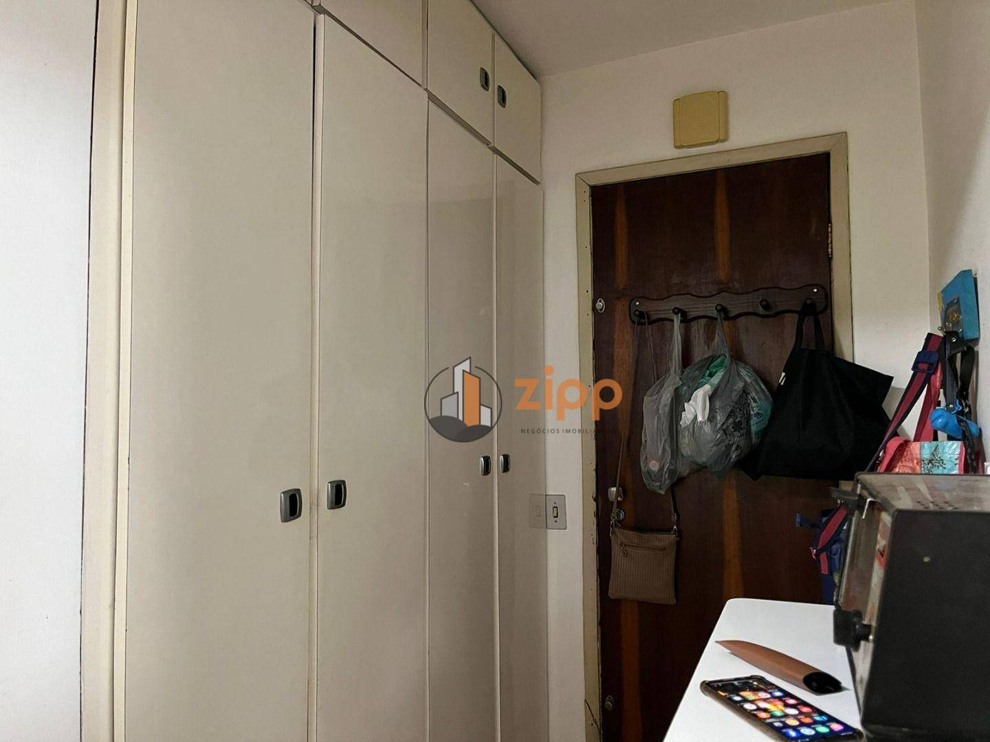 Apartamento à venda com 3 quartos, 100m² - Foto 9