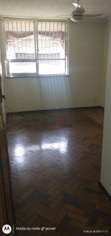 Apartamento à venda com 3 quartos, 56m² - Foto 2