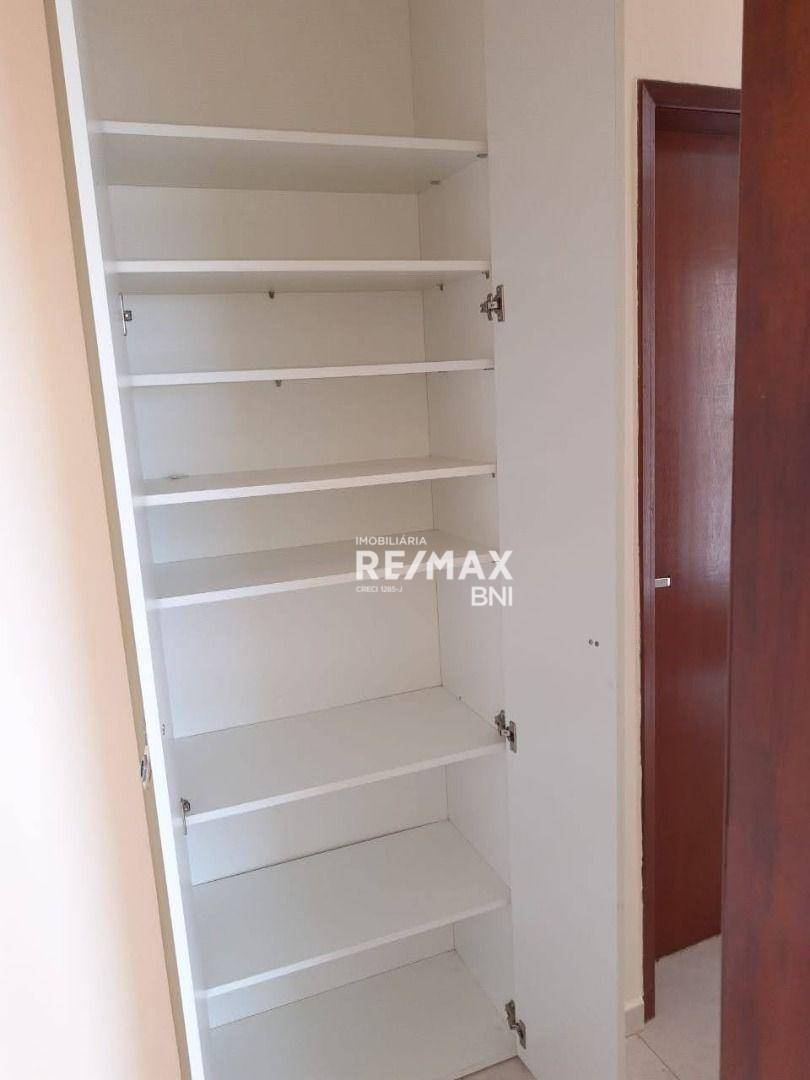 Apartamento para alugar com 3 quartos, 74m² - Foto 30