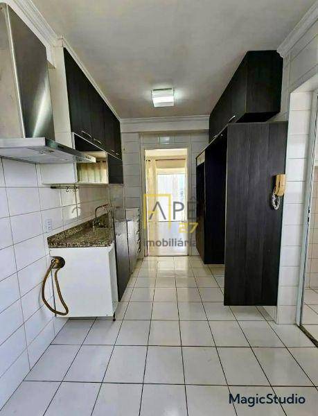 Apartamento para alugar com 3 quartos, 86m² - Foto 10