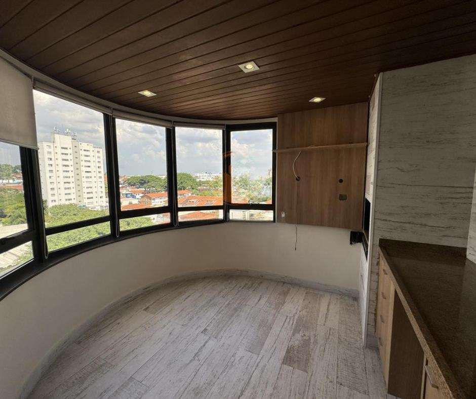 Apartamento à venda com 4 quartos, 226m² - Foto 5