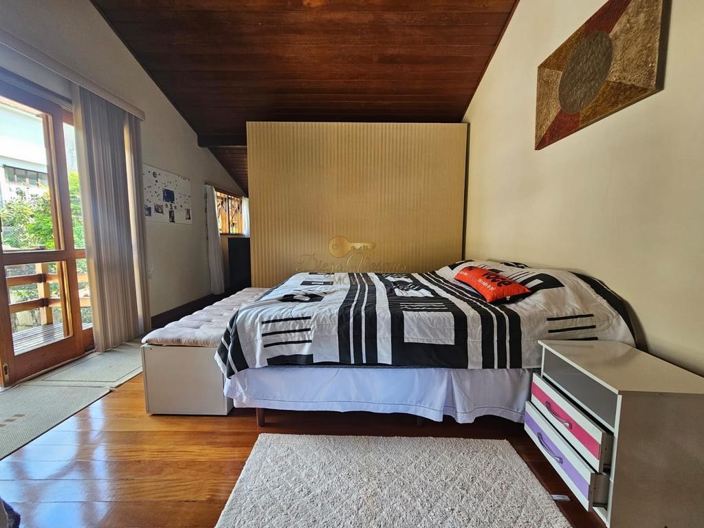 Casa à venda com 4 quartos, 200m² - Foto 38