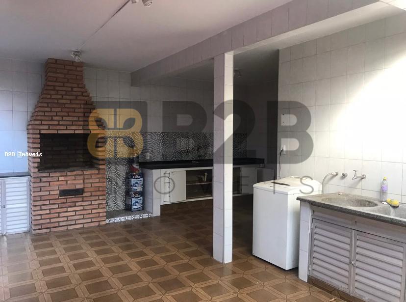 Casa à venda com 4 quartos, 280m² - Foto 18