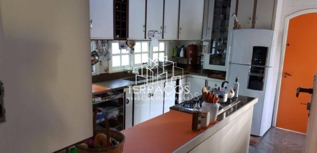 Casa de Condomínio à venda com 4 quartos, 437m² - Foto 4