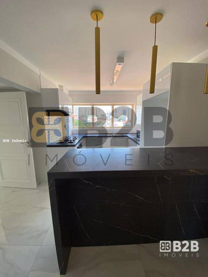 Apartamento à venda com 3 quartos, 207m² - Foto 11