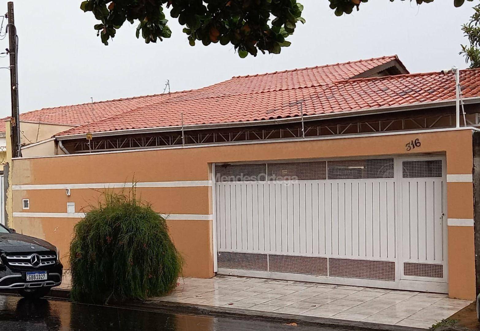 Casa à venda com 2 quartos, 145m² - Foto 2