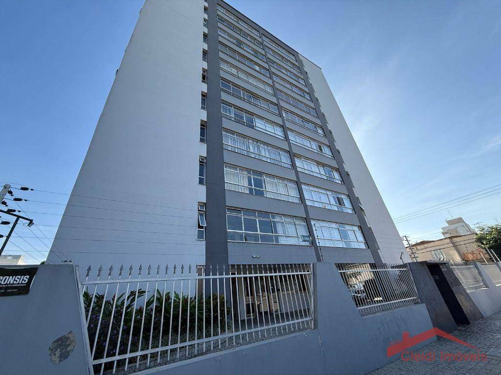 Apartamento para alugar com 3 quartos, 122m² - Foto 1