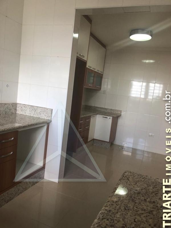 Sobrado para alugar com 3 quartos, 200m² - Foto 18