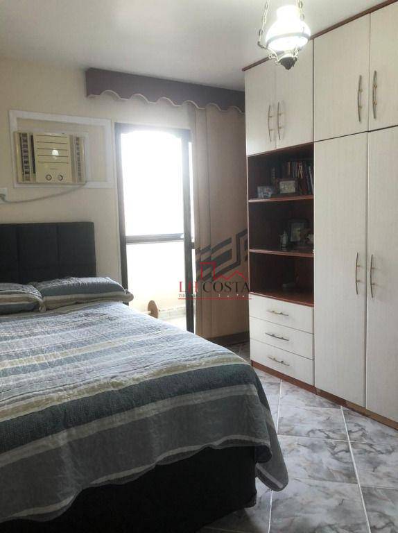 Apartamento à venda com 3 quartos, 120m² - Foto 17