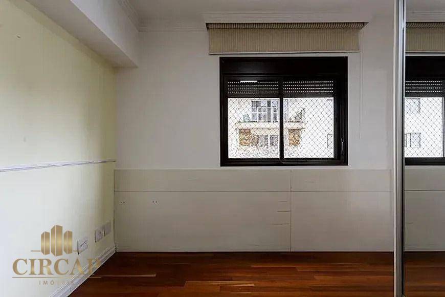 Apartamento à venda com 3 quartos, 177m² - Foto 12