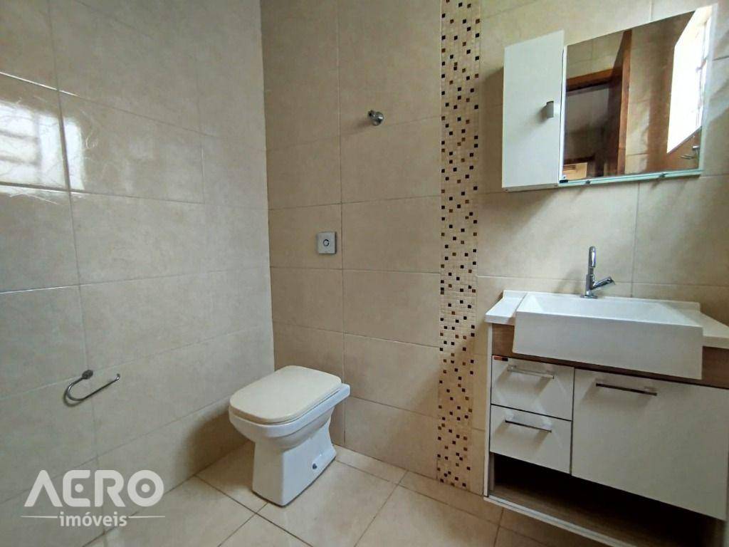 Casa para alugar com 3 quartos, 200m² - Foto 25