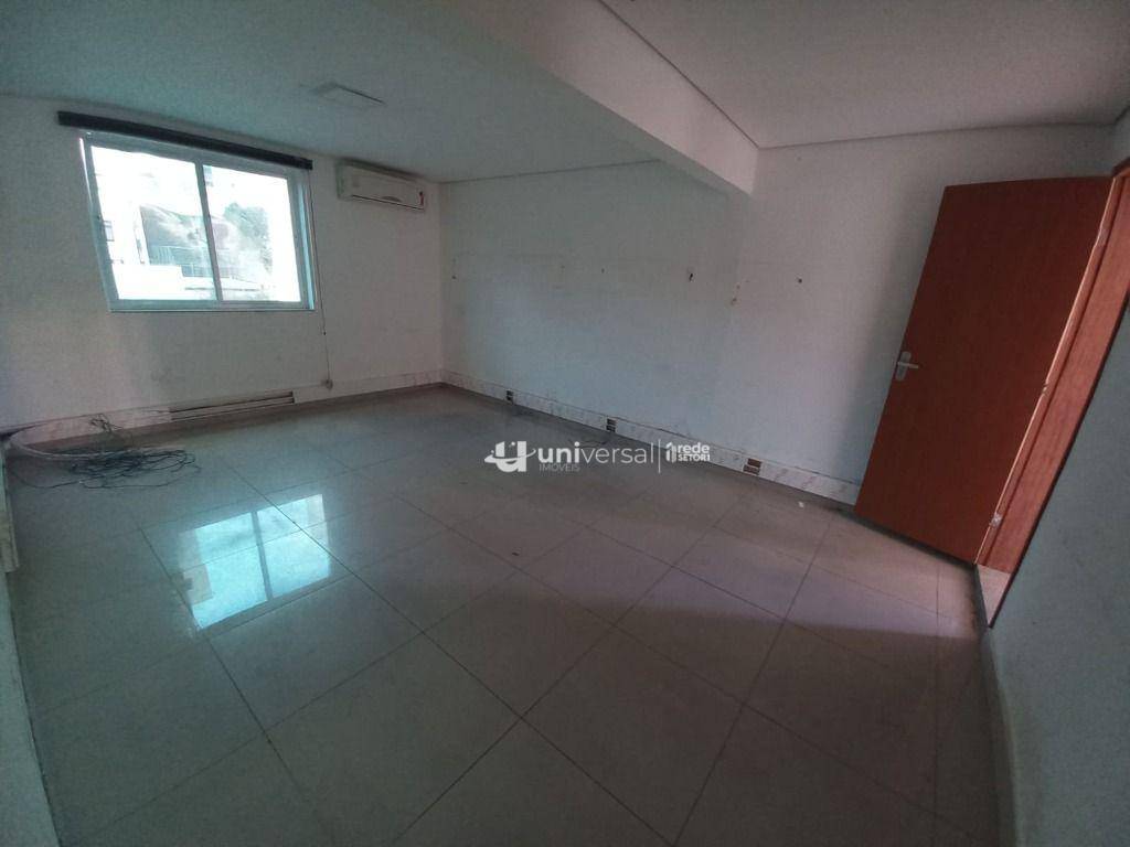 Casa de Condomínio para alugar, 900m² - Foto 13