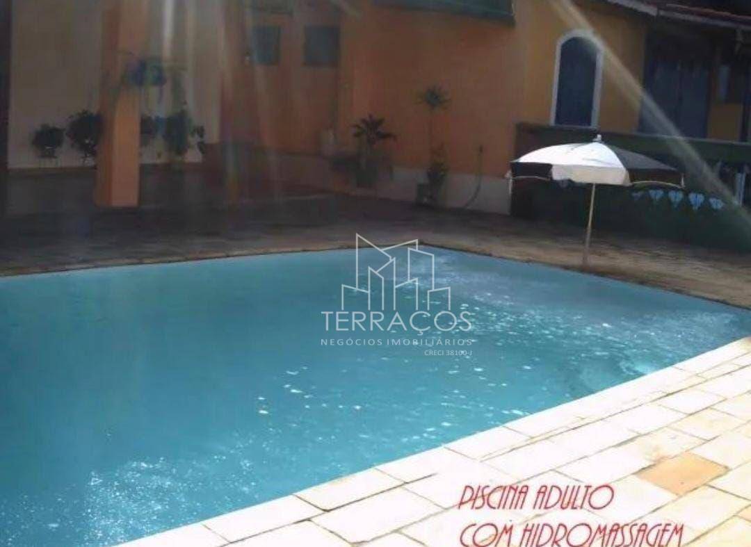 Chácara à venda com 4 quartos, 300m² - Foto 4