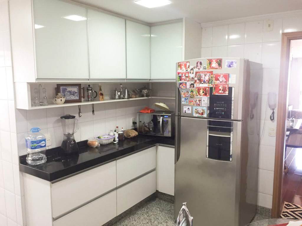 Apartamento à venda com 3 quartos, 140m² - Foto 5