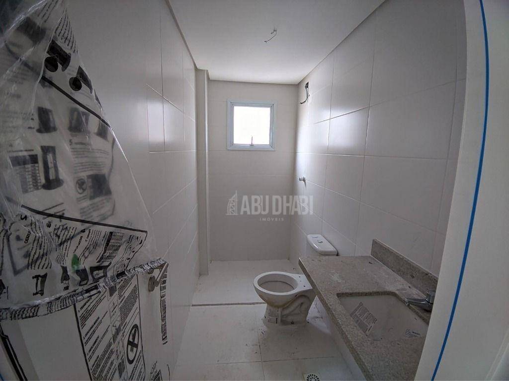 Apartamento à venda com 3 quartos, 105m² - Foto 3