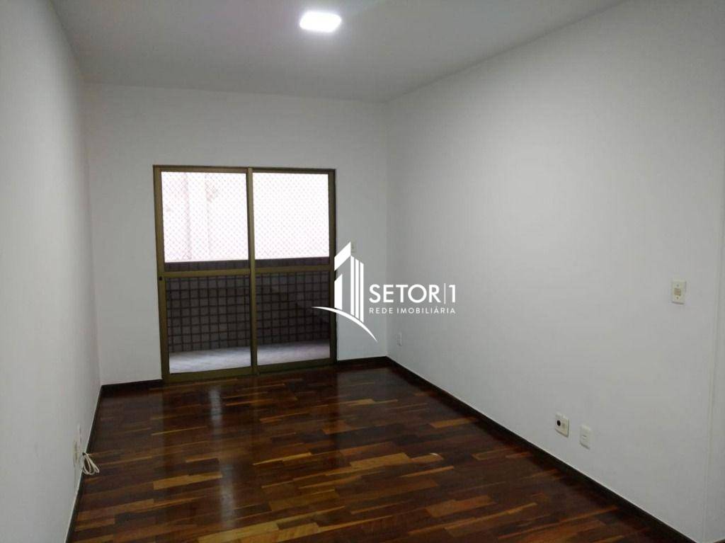 Apartamento para alugar com 3 quartos, 110m² - Foto 13