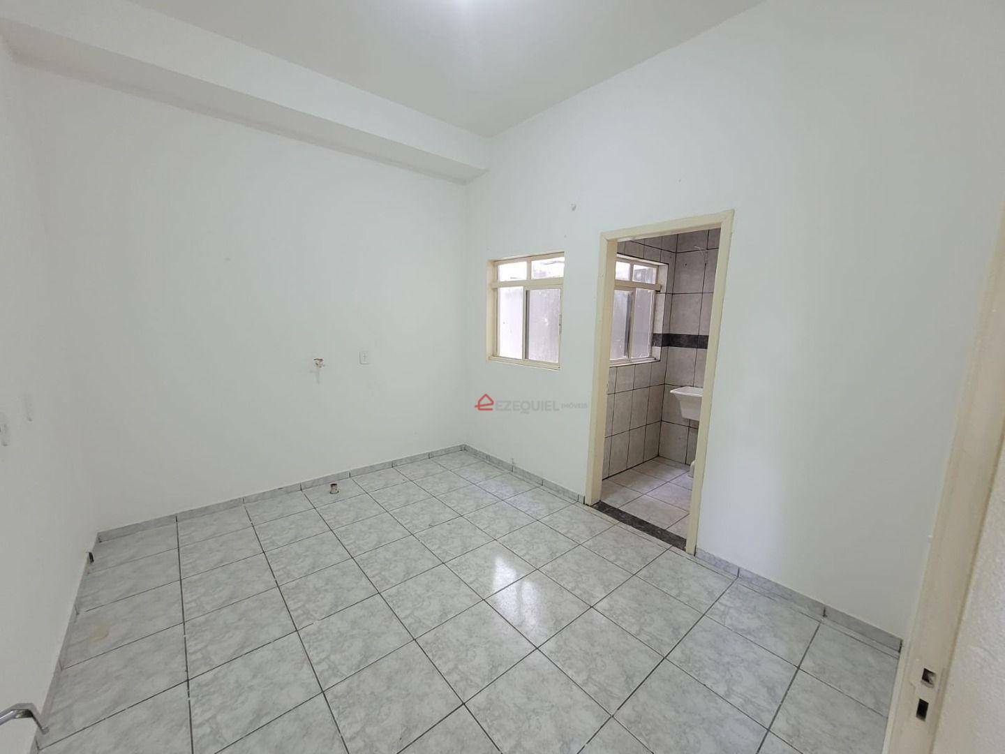 Apartamento para alugar com 3 quartos, 90m² - Foto 7