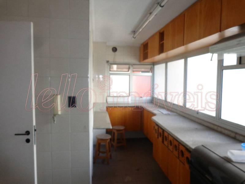 Apartamento para alugar com 3 quartos, 77m² - Foto 9