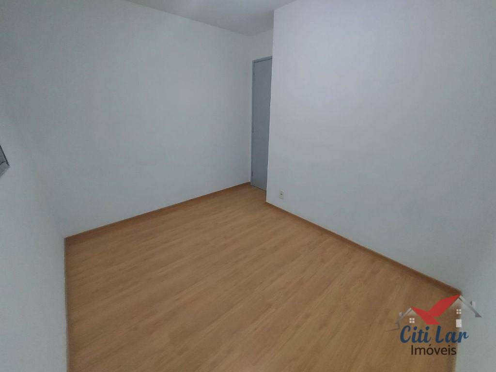 Apartamento para alugar com 2 quartos, 45m² - Foto 11