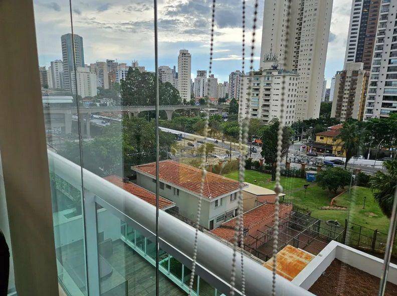 Apartamento à venda com 1 quarto, 60m² - Foto 2