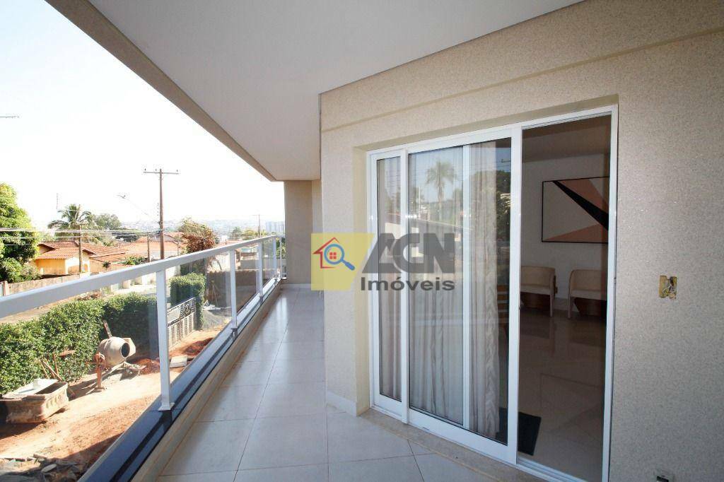 Apartamento à venda com 3 quartos, 110m² - Foto 15