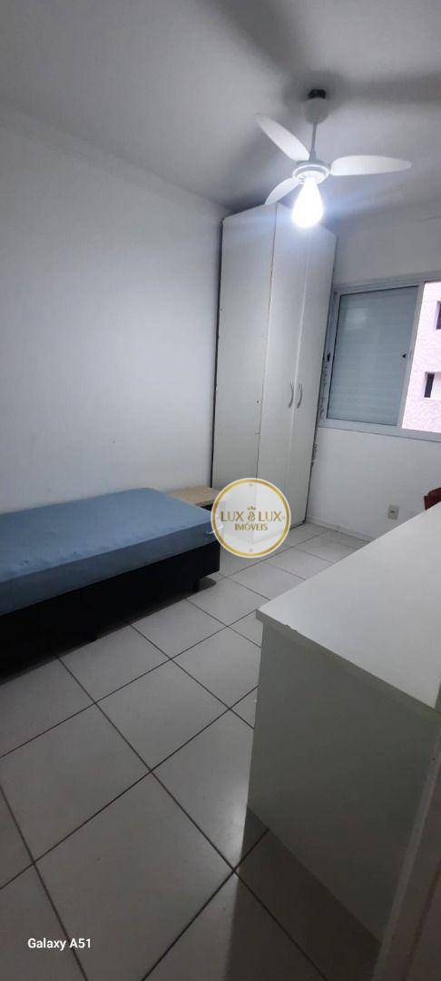 Apartamento para alugar com 3 quartos, 200m² - Foto 9