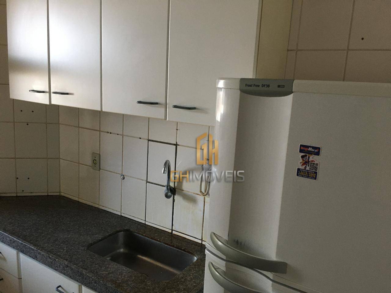 Apartamento à venda com 3 quartos, 65m² - Foto 3