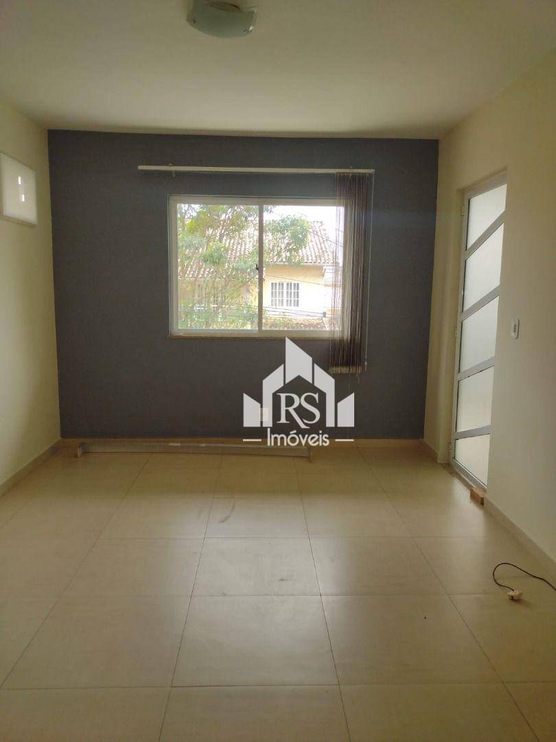 Casa à venda com 3 quartos, 149m² - Foto 14