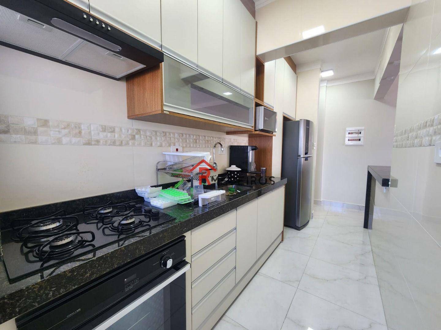 Apartamento à venda com 2 quartos, 70m² - Foto 13