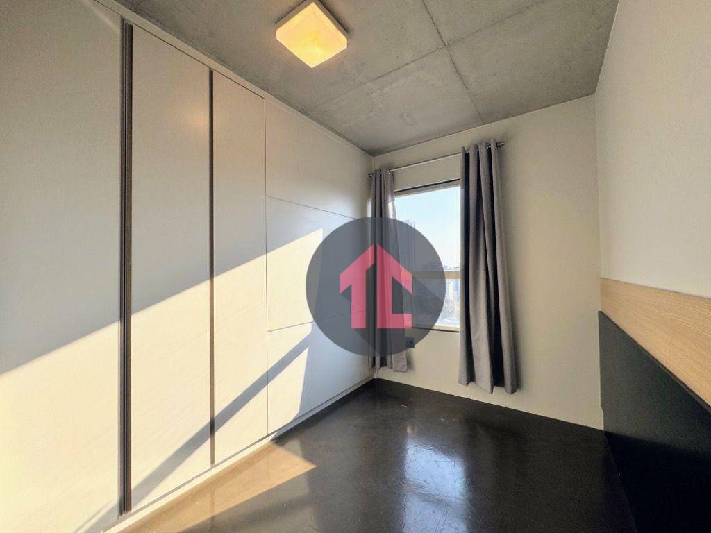 Apartamento à venda com 2 quartos, 70m² - Foto 13