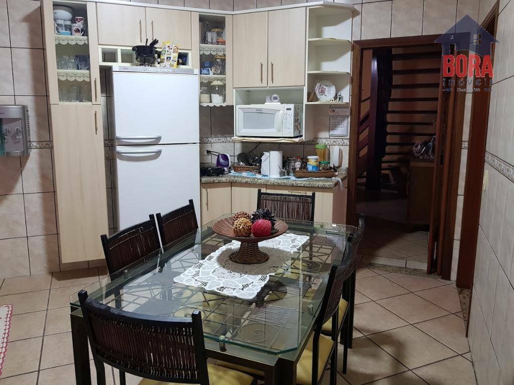 Casa à venda com 4 quartos, 311m² - Foto 30