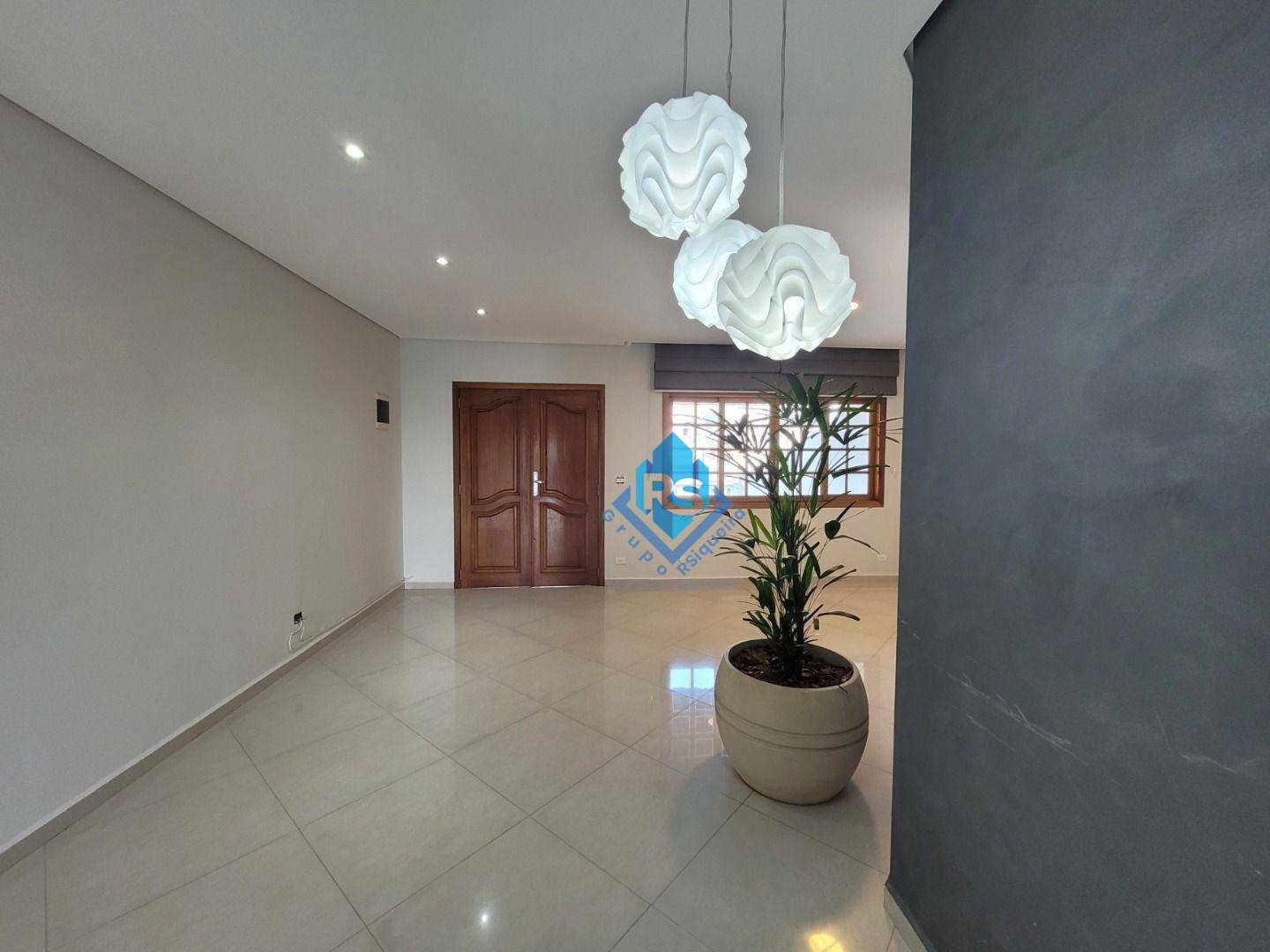 Sobrado à venda com 3 quartos, 245m² - Foto 4