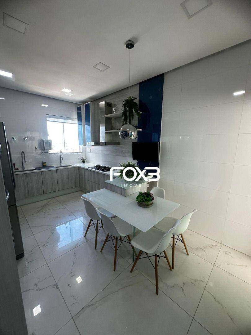 Cobertura, 3 quartos, 300 m² - Foto 4