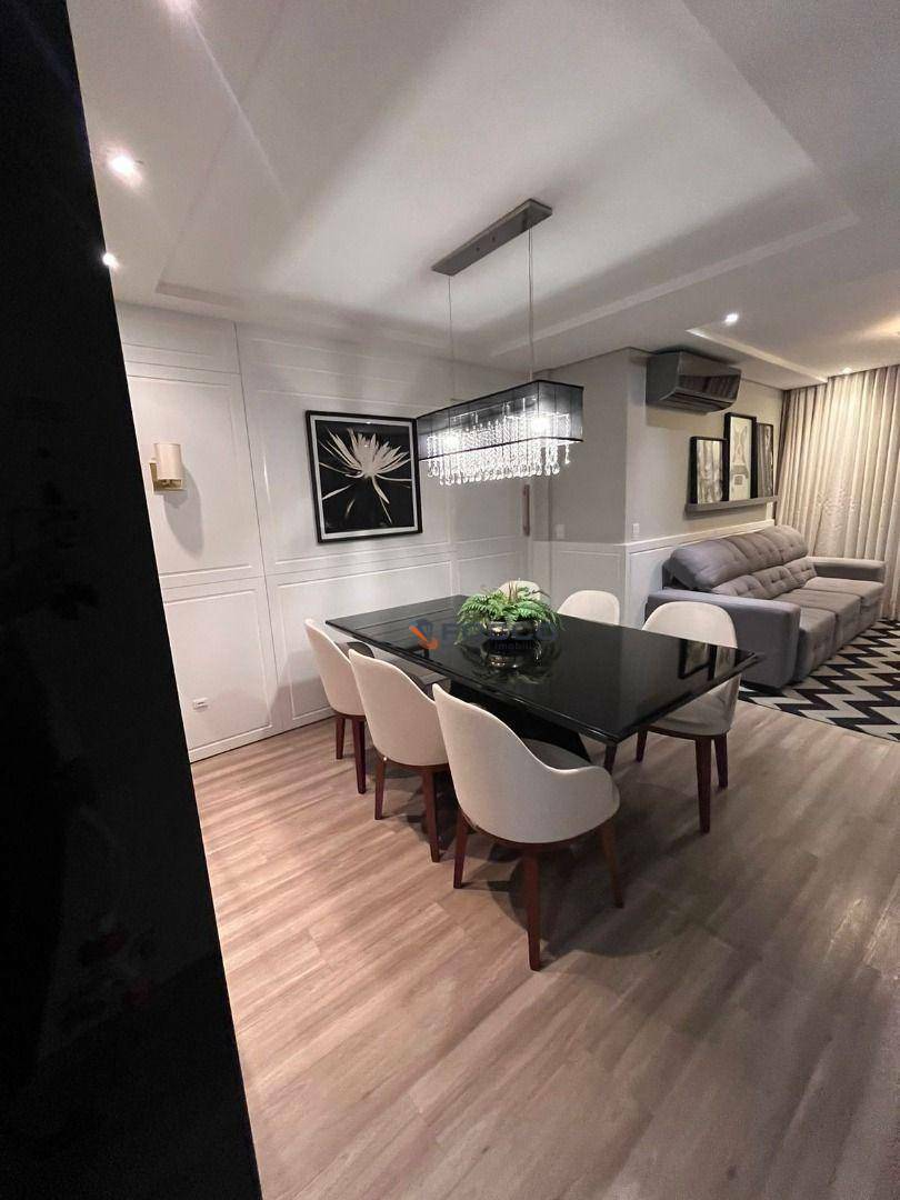 Apartamento à venda com 3 quartos, 135m² - Foto 4