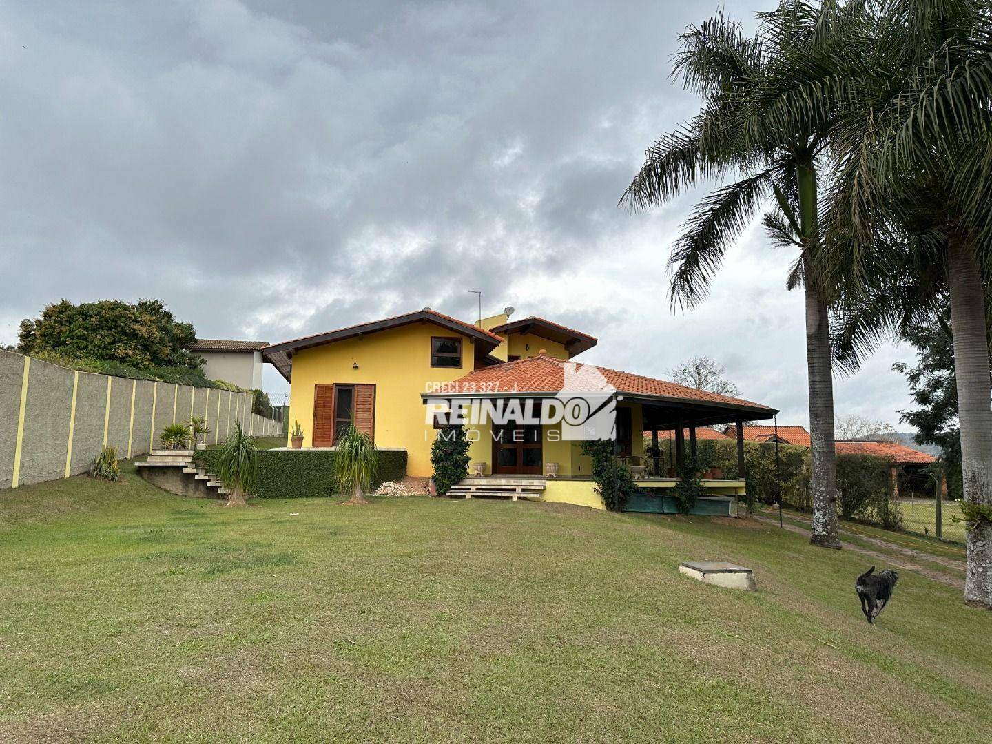 Casa de Condomínio à venda com 4 quartos, 357m² - Foto 1