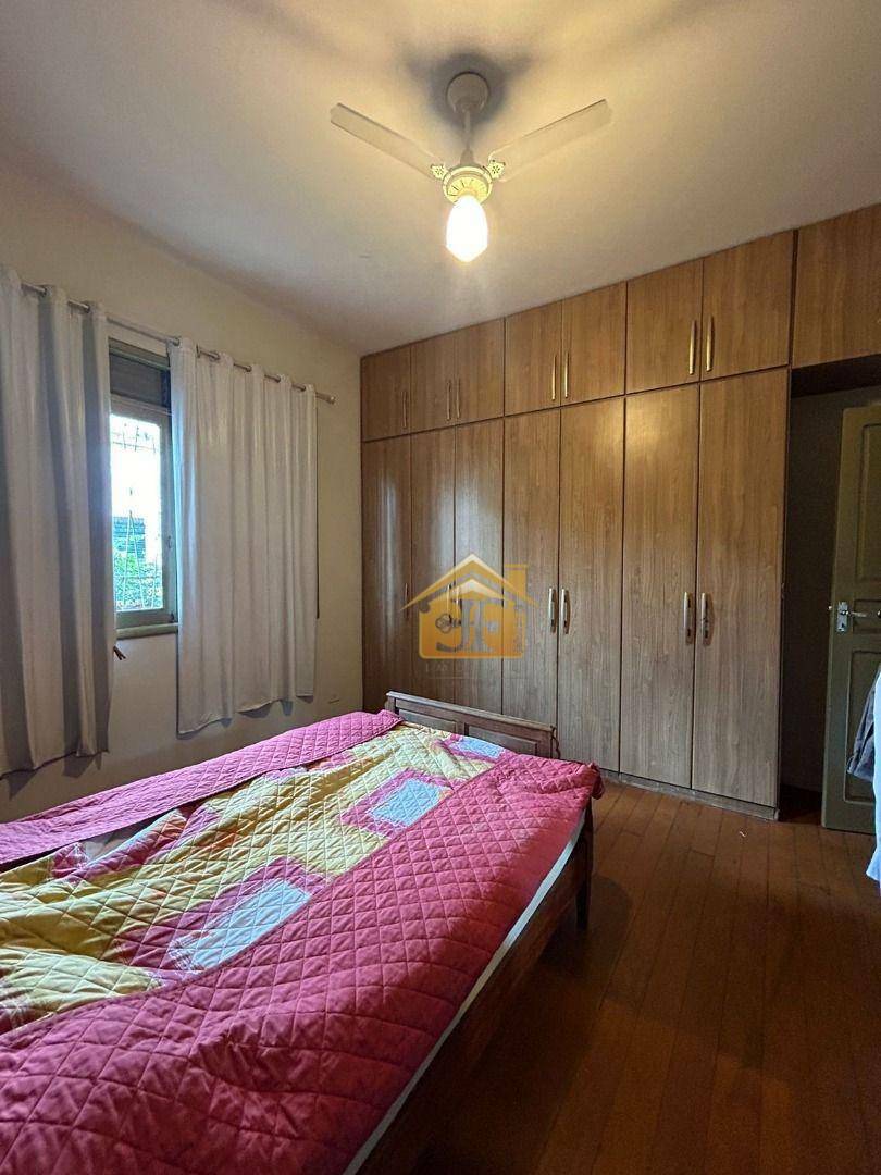 Casa para alugar com 3 quartos, 120m² - Foto 13